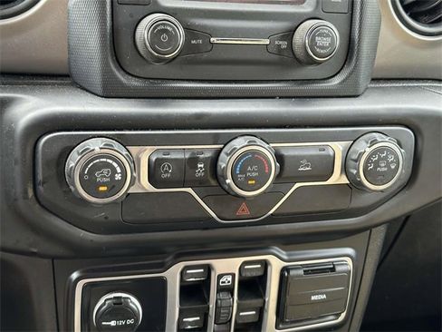 Used 2020 Jeep Gladiator Sport w/ Quick Order Package 24S image 11