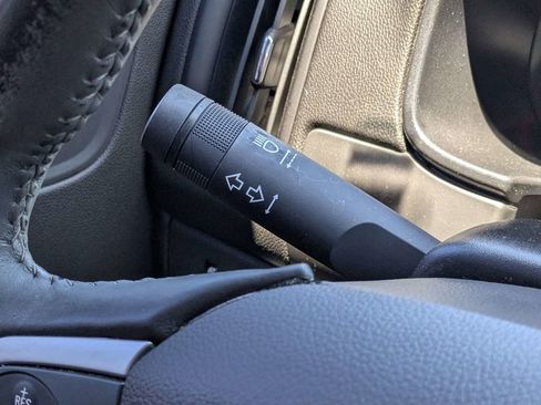 Used 2016 Chevrolet Colorado LT RWD image 23