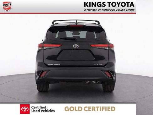 Used 2023 Toyota Highlander XLE AWD/4WD image 7