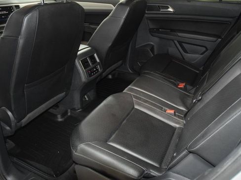 Used 2018 Volkswagen Atlas SE image 39