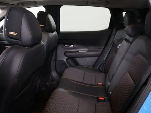 New 2025 Nissan Kicks SR w/ SR Premium Package image 25