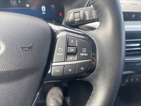 Used 2023 Ford Escape Platinum image 22