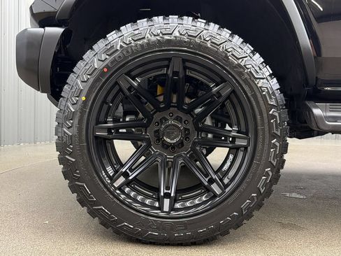 Used 2026 Ford Bronco Heritage Edition AWD/4WD image 9