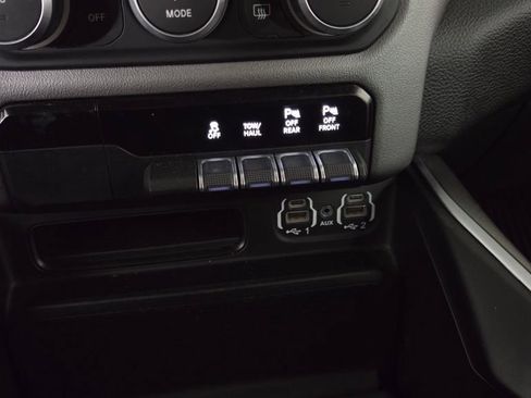 Used 2020 RAM 1500 Big Horn image 24