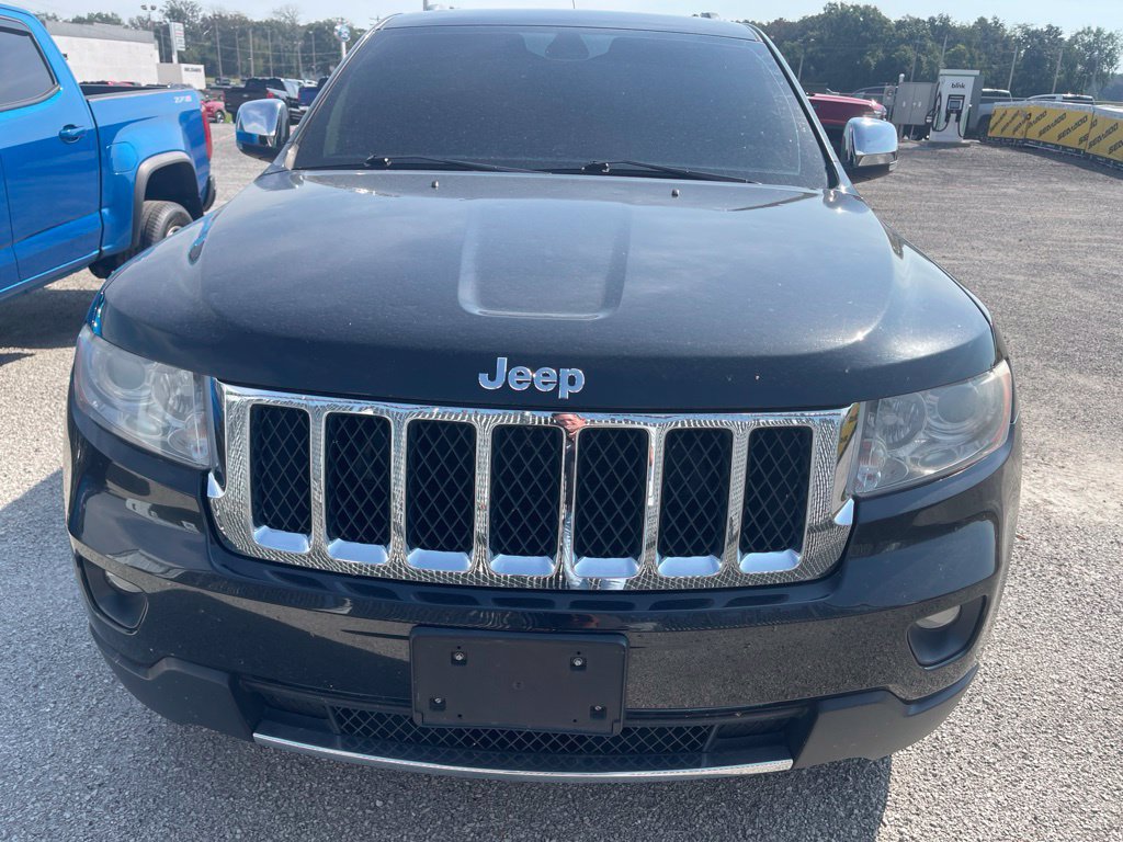 Used 2013 Jeep Grand Cherokee Overland AWD/4WD image 4