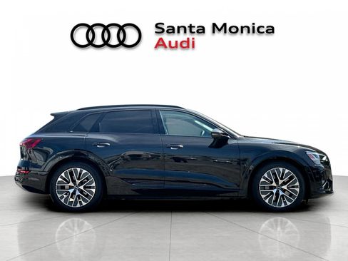 Used 2024 Audi Q8 e-tron Premium w/ Prestige Package AWD/4WD image 8