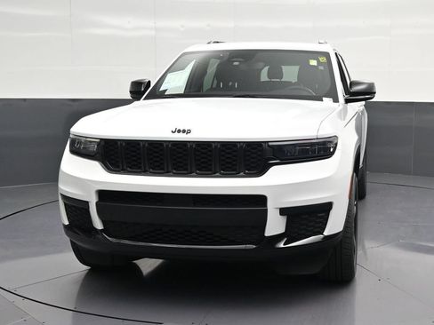 Used 2023 Jeep Grand Cherokee L Laredo AWD/4WD image 6