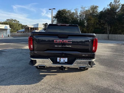 Used 2023 GMC Sierra 1500 SLT w/ SLT Premium Package image 8