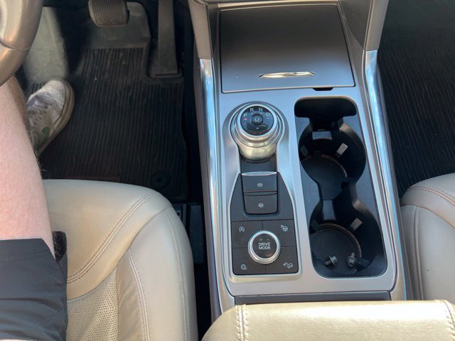Used 2020 Ford Explorer Platinum AWD/4WD image 10