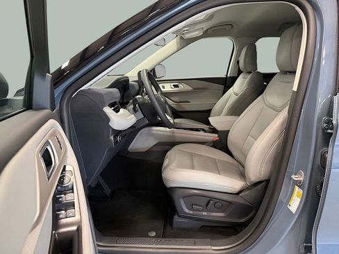 New 2026 Ford Explorer Active w/ Active Comfort Package AWD/4WD image 31