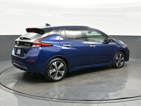Used 2022 Nissan Leaf SL Plus image 6