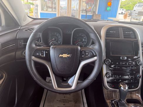 Used 2014 Chevrolet Malibu LT w/ Power Convenience Package FWD image 17