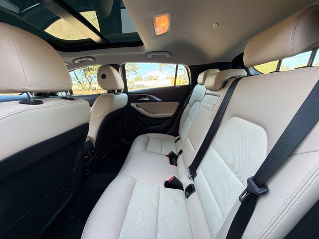 Used 2019 INFINITI QX30 FWD image 18