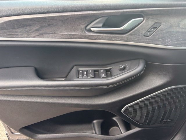 Used 2022 Jeep Grand Cherokee L Limited AWD/4WD image 20