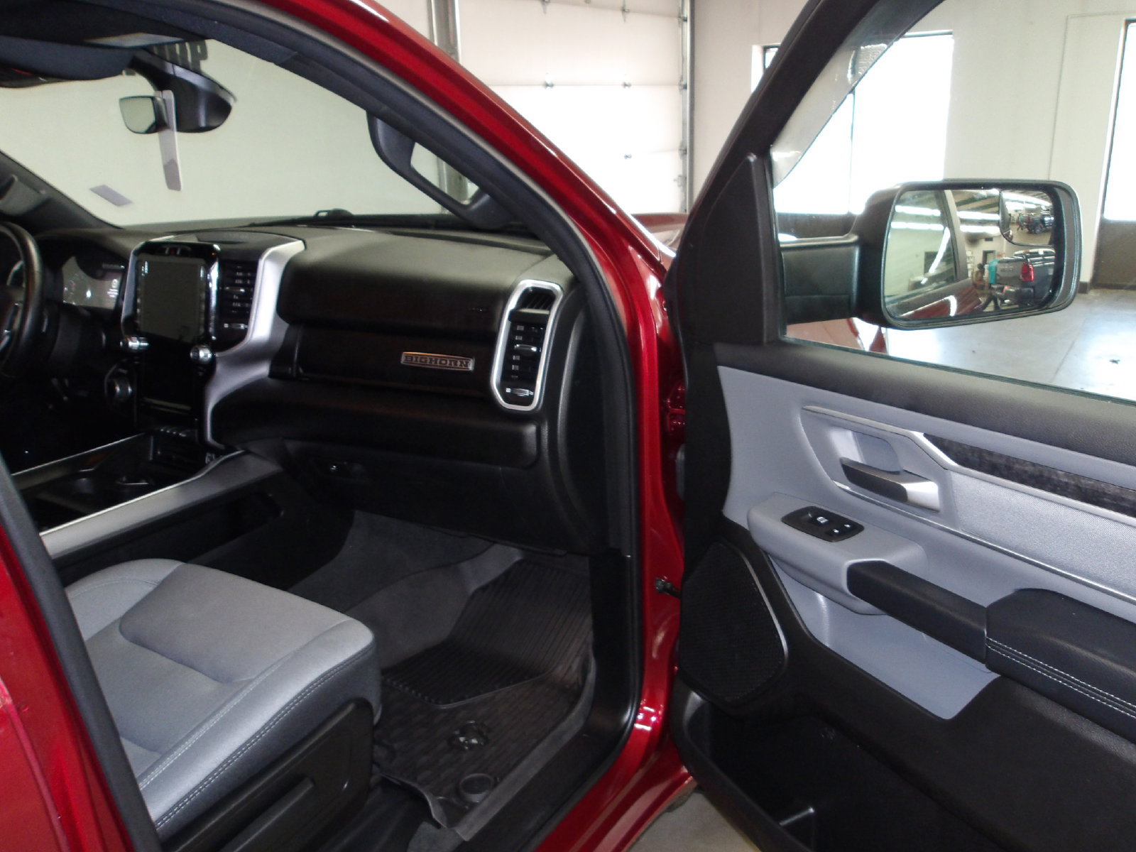 Used 2023 RAM 1500 Big Horn AWD/4WD image 15