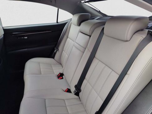 Used 2017 Lexus ES 350 w/ Luxury Package FWD image 18