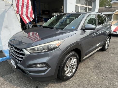 Used 2018 Hyundai Tucson SEL FWD image 4