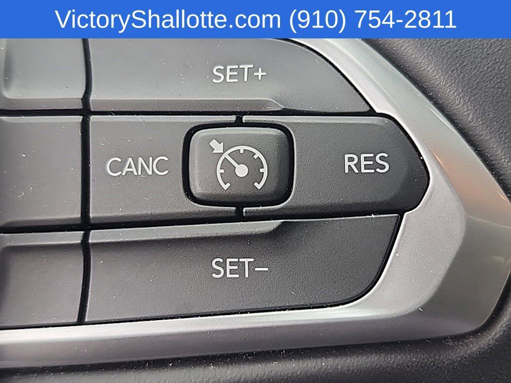 Used 2022 Jeep Compass Latitude w/ Sun and Sound Group AWD/4WD image 13