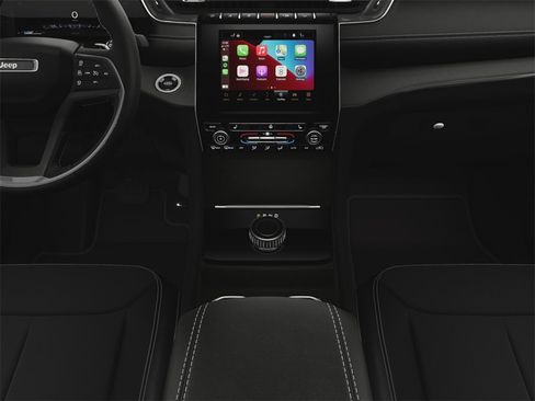 Used 2024 Jeep Grand Cherokee Altitude image 26