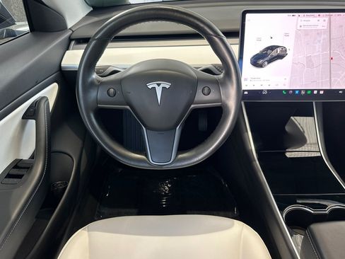 Used 2018 Tesla Model 3 Long Range AWD/4WD image 18