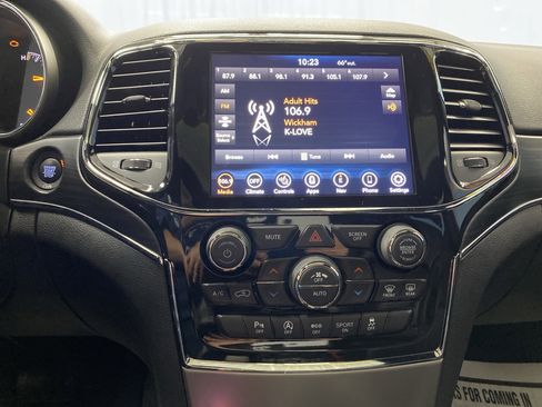 Certified 2022 Jeep Grand Cherokee Limited image 15