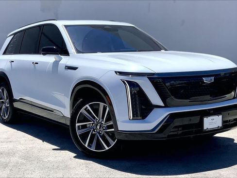 Used 2026 Cadillac Vistiq Sport AWD/4WD image 21