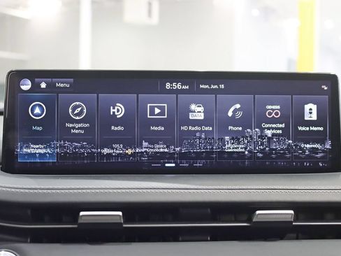 Used 2022 Genesis GV70 3.5T Sport w/ Sport Advanced Package AWD/4WD image 21