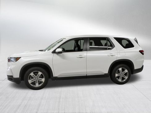 Used 2024 Honda Pilot EX-L image 4