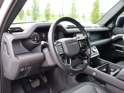 Used 2024 Land Rover Defender 110 X-Dynamic SE AWD/4WD image 16