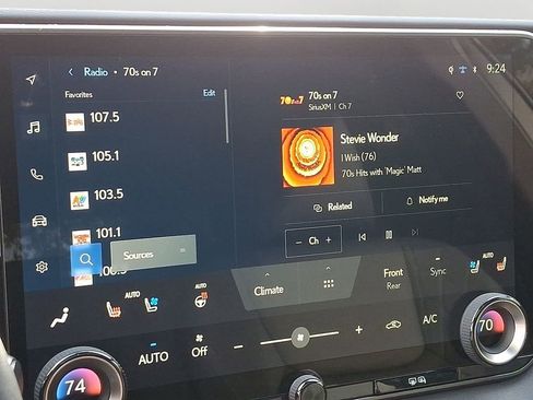 Used 2025 Lexus RX 350 Premium image 19