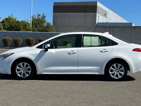 Certified 2023 Toyota Corolla LE FWD image 9