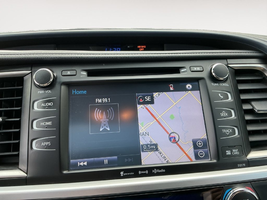 Used 2018 Toyota Highlander XLE AWD/4WD image 21