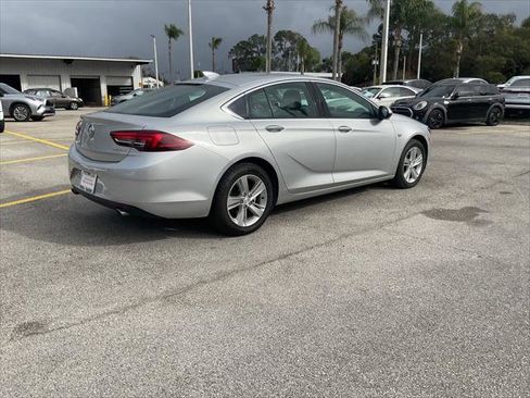 Used 2018 Buick Regal Preferred image 12