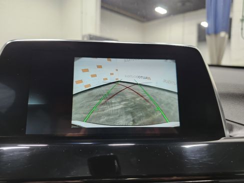 Used 2018 BMW X1 xDrive28i image 2