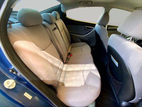 Used 2014 Hyundai Elantra SE FWD image 18