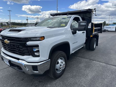 New 2025 Chevrolet Silverado 3500 W/T w/ WT Convenience Package AWD/4WD image 3