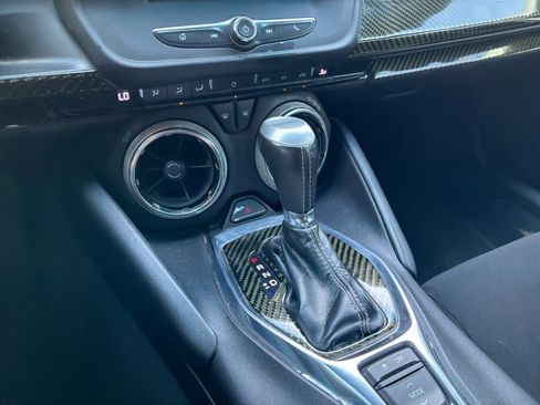 Used 2019 Chevrolet Camaro LT RWD image 15