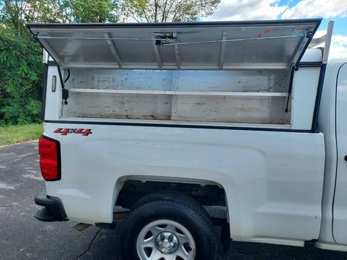 Used 2018 Chevrolet Silverado 1500 W/T AWD/4WD image 8