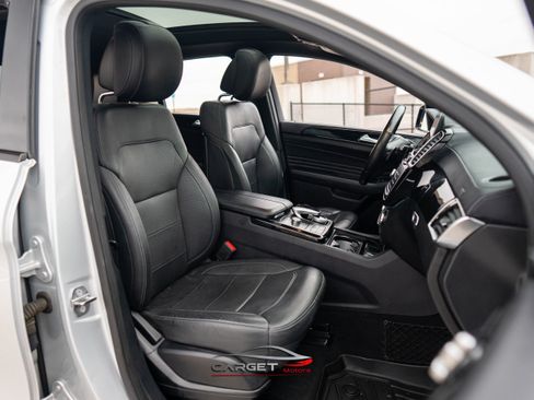 Used 2018 Mercedes-Benz GLE 43 AMG 4MATIC w/ Premium 3 Package image 17