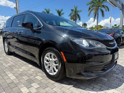 Used 2020 Chrysler Voyager Lxi