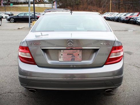 Used 2011 Mercedes-Benz C 300 4MATIC Sedan image 4