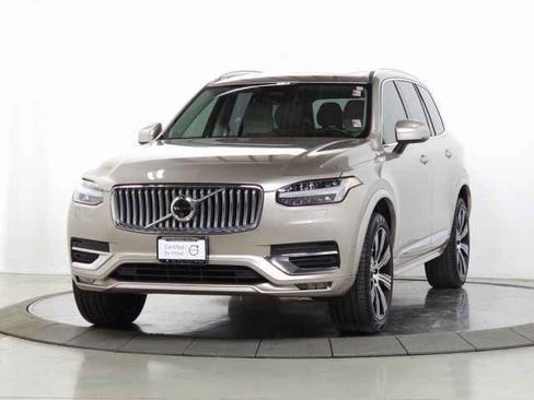 Certified 2024 Volvo XC90 B6 Ultimate w/ Protection Package Premier image 4