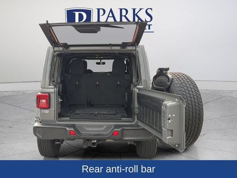Used 2021 Jeep Wrangler Unlimited Sahara w/ Uconnect 4C Nav & Sound Group AWD/4WD image 20
