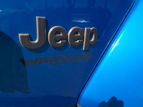 Used 2021 Jeep Wrangler Unlimited Rubicon w/ Dual Top Group image 55