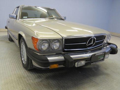 Used 1988 Mercedes-Benz 560 SL image 43