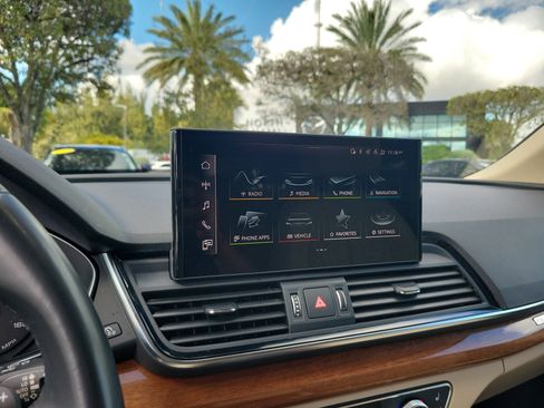 Used 2023 Audi Q5 2.0T Premium image 15