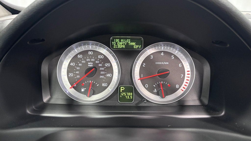 Used 2011 Volvo C70 T5 w/ Multimedia Pkg FWD image 22