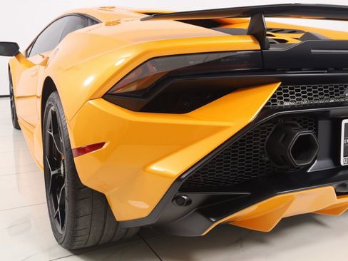 Used 2023 Lamborghini Huracan Tecnica image 35