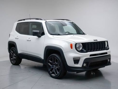 Used 2021 Jeep Renegade Latitude w/ Sun & Sound Group AWD/4WD image 9