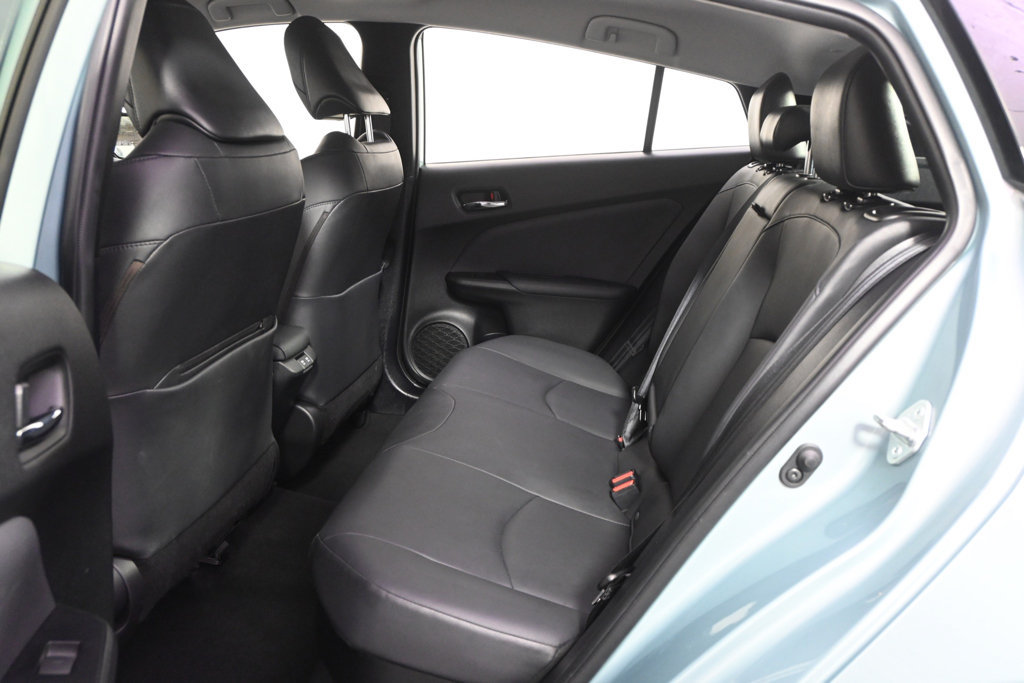 Used 2020 Toyota Prius XLE AWD/4WD image 21